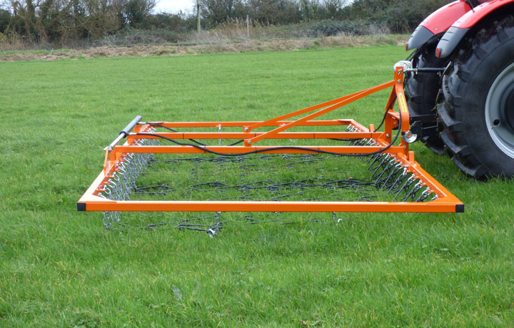 All our mounted chain harrows come with heavy duty 13mm tines